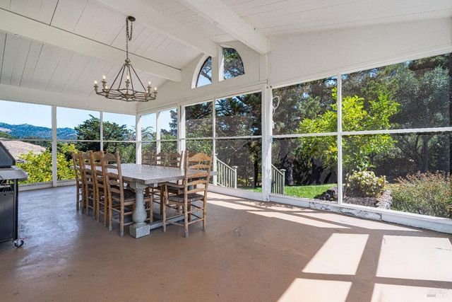 1790 Warm Springs Rd, Glen Ellen, CA 95442