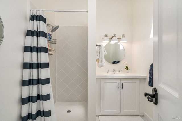 1790 Warm Springs Rd, Glen Ellen, CA 95442