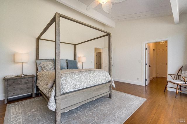 1790 Warm Springs Rd, Glen Ellen, CA 95442