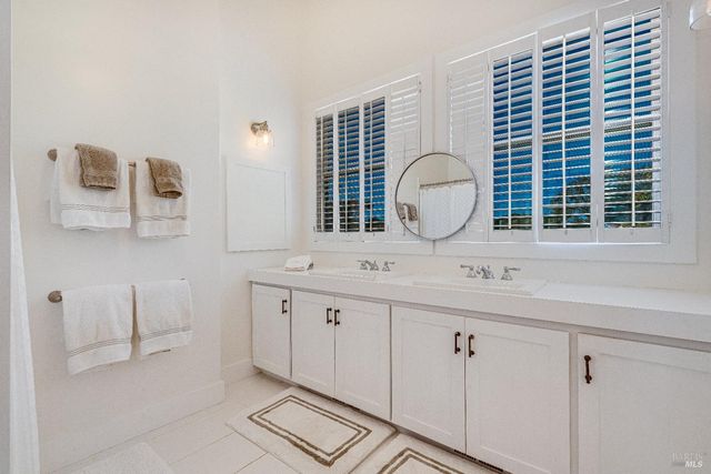 1790 Warm Springs Rd, Glen Ellen, CA 95442