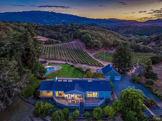 1790 Warm Springs Rd, Glen Ellen, CA 95442
