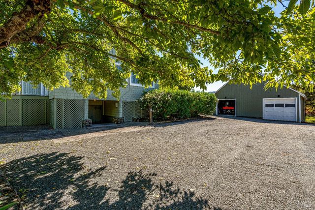 1790 Warm Springs Rd, Glen Ellen, CA 95442