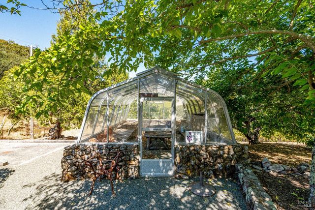 1790 Warm Springs Rd, Glen Ellen, CA 95442