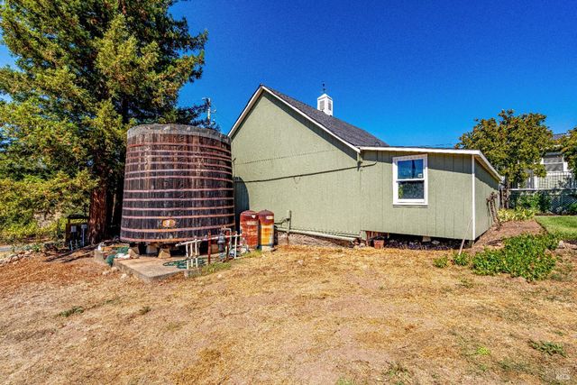 1790 Warm Springs Rd, Glen Ellen, CA 95442