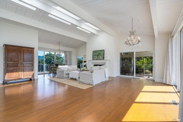 1790 Warm Springs Rd, Glen Ellen, CA 95442