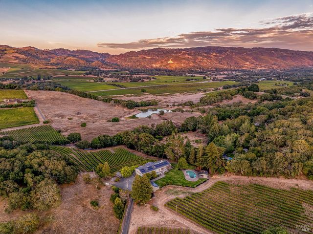 1790 Warm Springs Rd, Glen Ellen, CA 95442