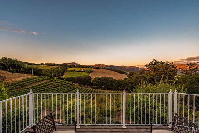 1790 Warm Springs Rd, Glen Ellen, CA 95442