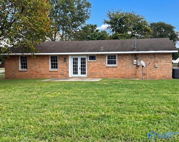 2112 Hines Street, Athens, AL 35611