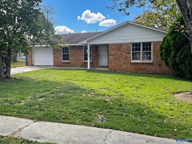 2112 Hines Street, Athens, AL 35611