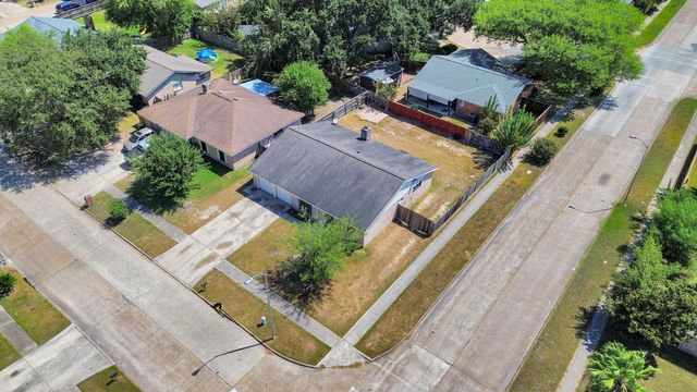 9502 Spiralwood Lane, Houston, TX 77086