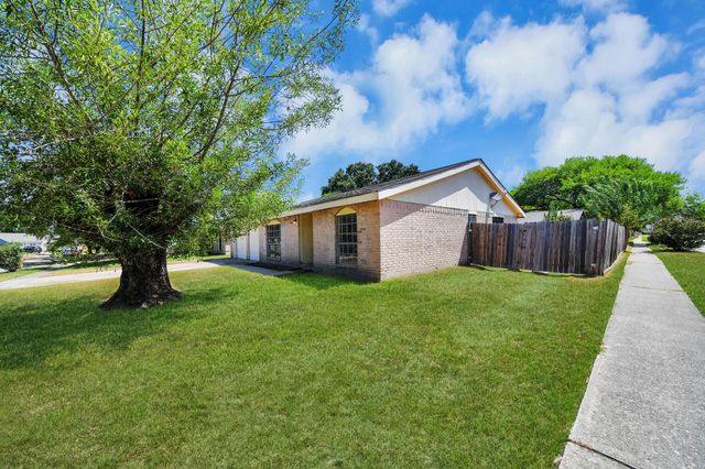9502 Spiralwood Lane, Houston, TX 77086