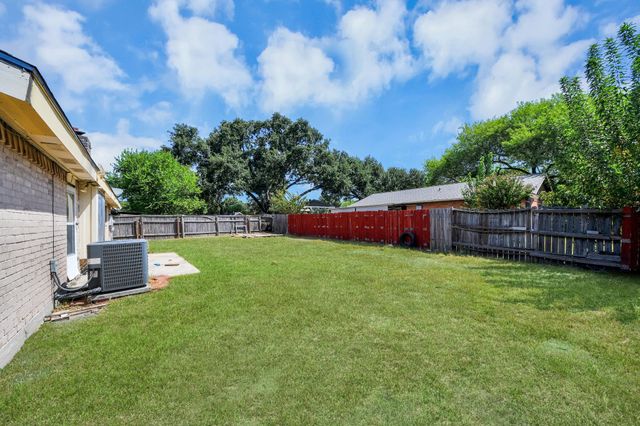 9502 Spiralwood Lane, Houston, TX 77086