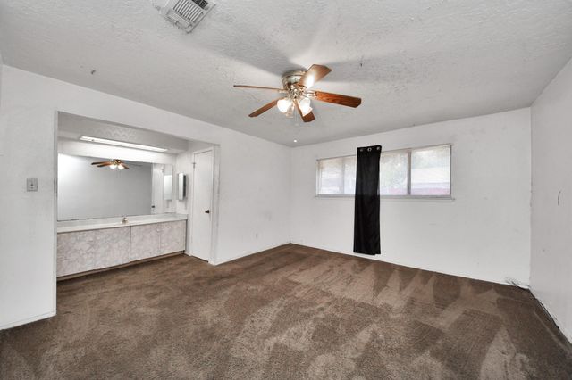 9502 Spiralwood Lane, Houston, TX 77086