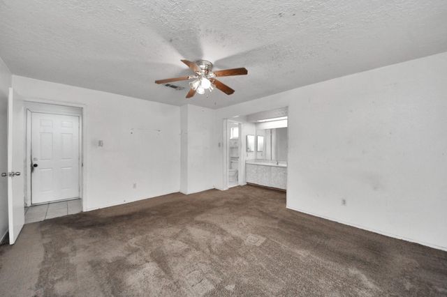 9502 Spiralwood Lane, Houston, TX 77086