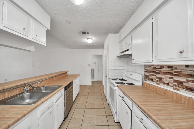 9502 Spiralwood Lane, Houston, TX 77086
