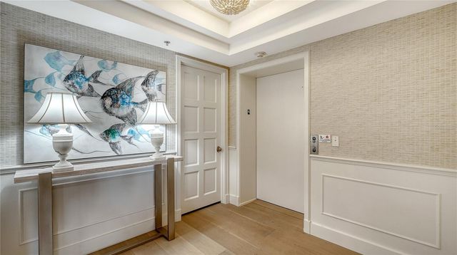 2410 HARBOURSIDE DRIVE 142, Longboat Key, FL 34228