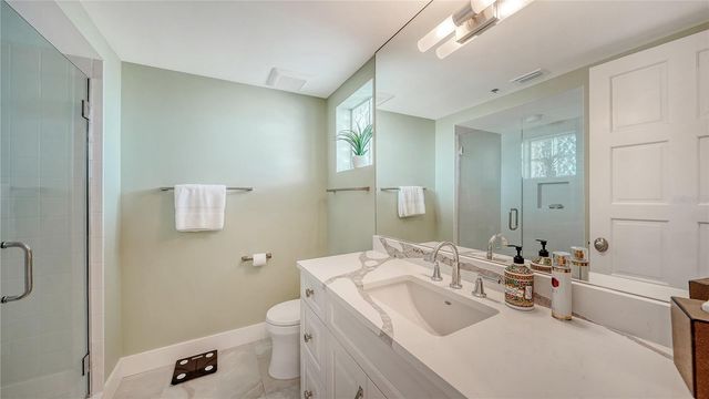 2410 HARBOURSIDE DRIVE 142, Longboat Key, FL 34228