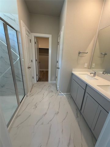 249 Red Tail Hawk LN, Cedar Creek, TX 78612