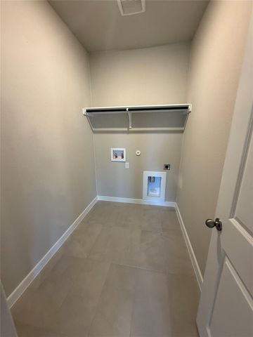 249 Red Tail Hawk LN, Cedar Creek, TX 78612