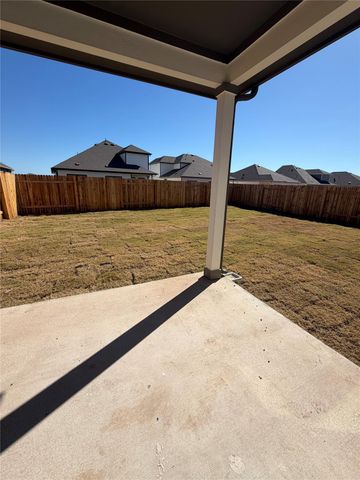 249 Red Tail Hawk LN, Cedar Creek, TX 78612