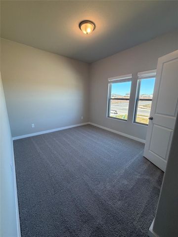 249 Red Tail Hawk LN, Cedar Creek, TX 78612