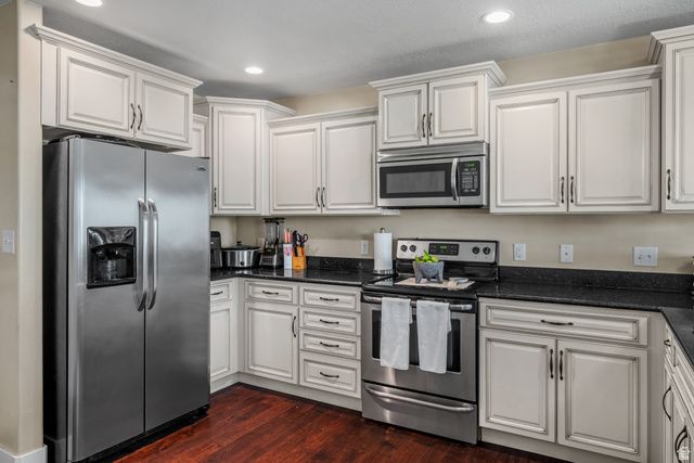 1687 E DOWNWATER ST, Eagle Mountain, UT 84005
