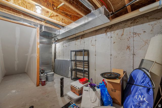 1687 E DOWNWATER ST, Eagle Mountain, UT 84005