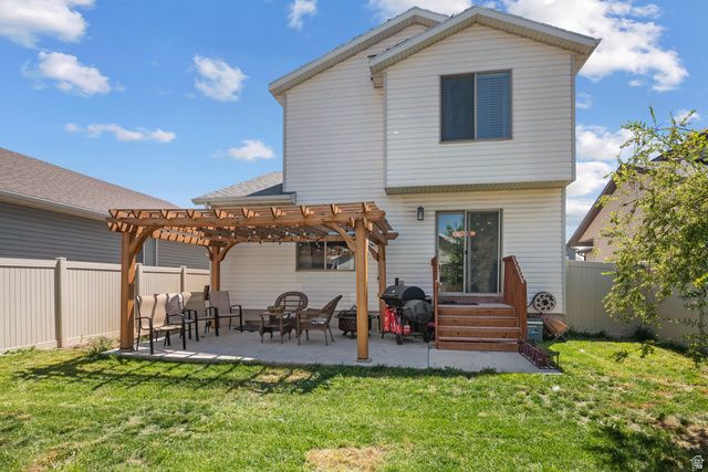 1687 E DOWNWATER ST, Eagle Mountain, UT 84005