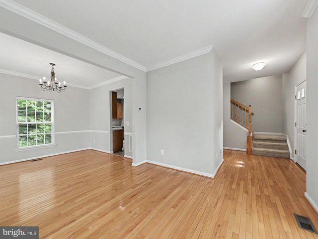 5641 EPPES ISLAND PL, Manassas, VA 20112