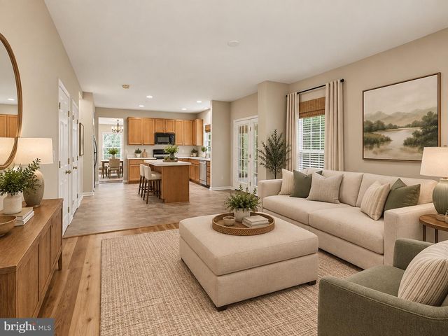 5641 EPPES ISLAND PL, Manassas, VA 20112