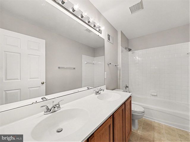 5641 EPPES ISLAND PL, Manassas, VA 20112
