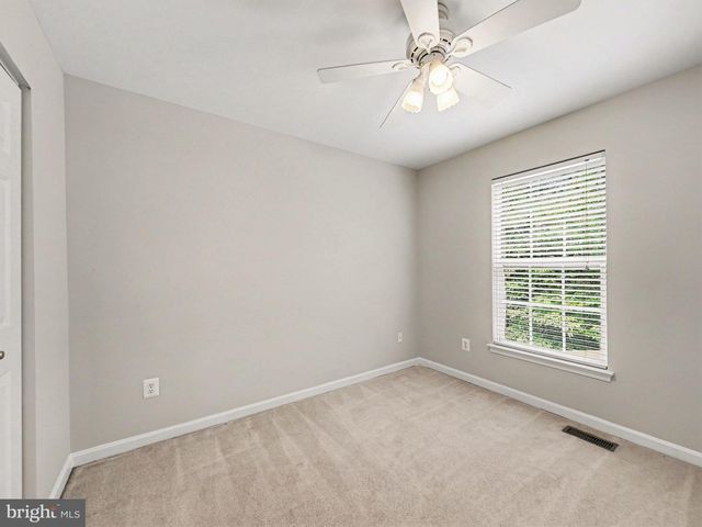5641 EPPES ISLAND PL, Manassas, VA 20112