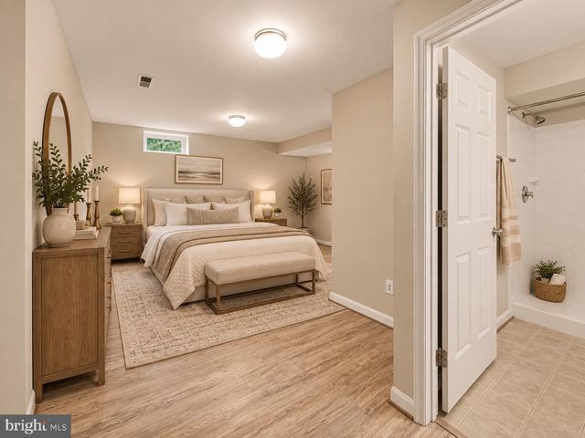 5641 EPPES ISLAND PL, Manassas, VA 20112