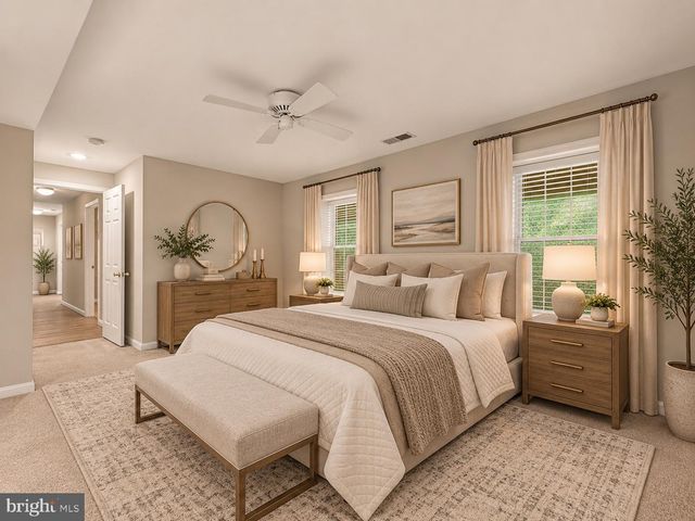 5641 EPPES ISLAND PL, Manassas, VA 20112