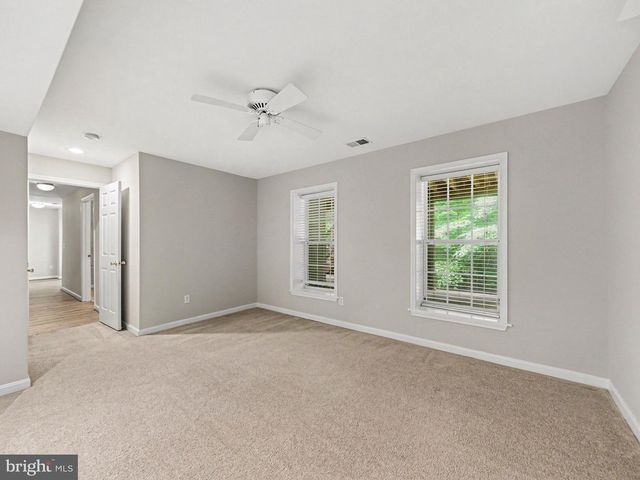 5641 EPPES ISLAND PL, Manassas, VA 20112