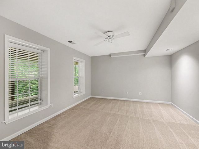 5641 EPPES ISLAND PL, Manassas, VA 20112