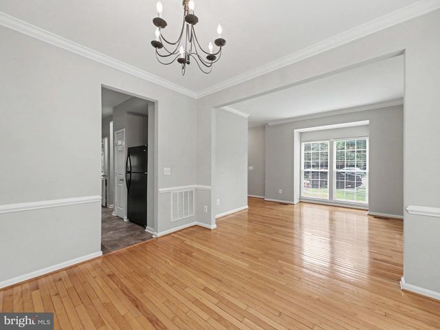 5641 EPPES ISLAND PL, Manassas, VA 20112