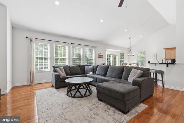 812 LONGWOOD AVE, Cherry Hill, NJ 08002
