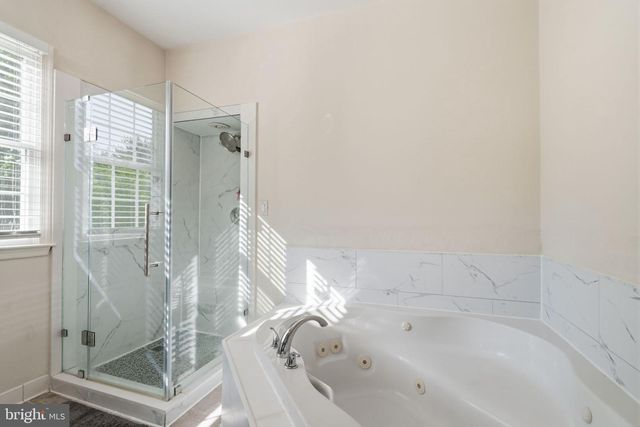 812 LONGWOOD AVE, Cherry Hill, NJ 08002