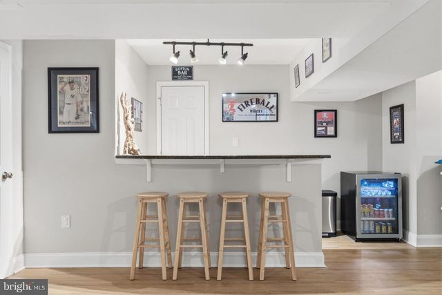 812 LONGWOOD AVE, Cherry Hill, NJ 08002