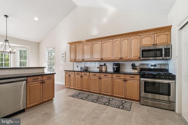 812 LONGWOOD AVE, Cherry Hill, NJ 08002