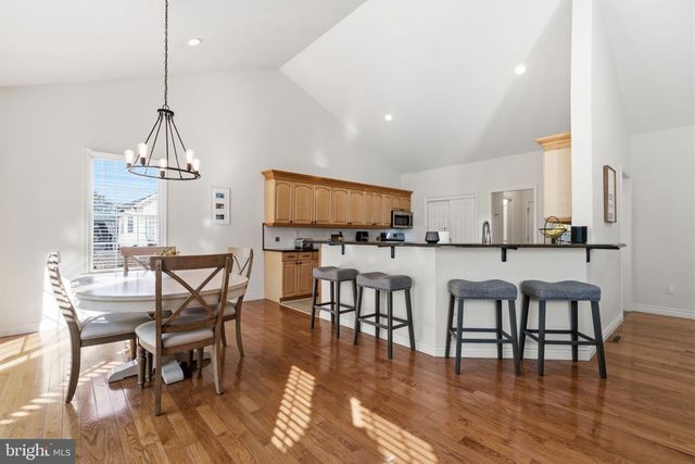 812 LONGWOOD AVE, Cherry Hill, NJ 08002