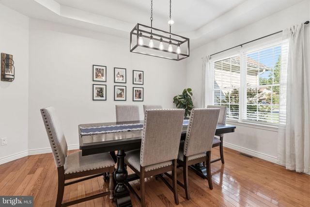 812 LONGWOOD AVE, Cherry Hill, NJ 08002