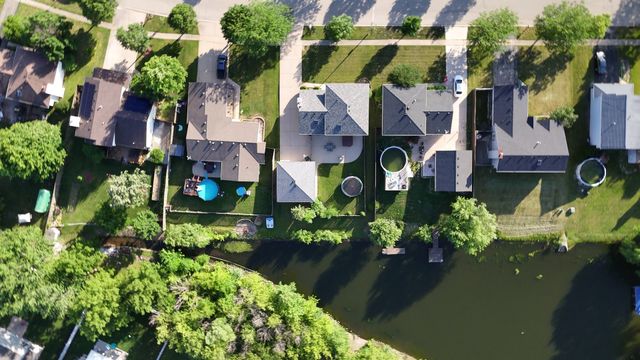1700 Cumberland Drive, Plainfield, IL 60586