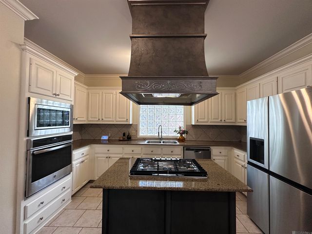 14203 N Gate House Ave, Saint George, LA 70817