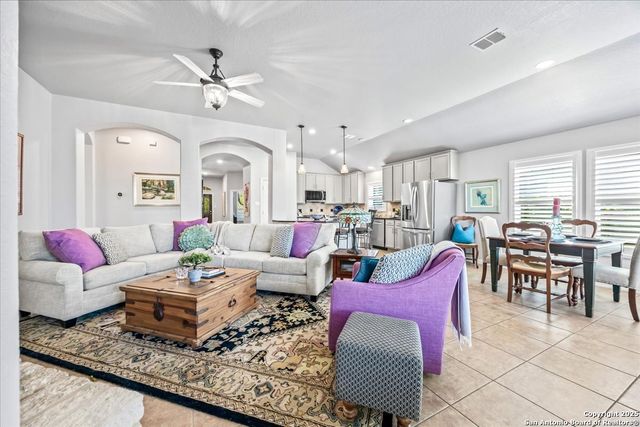 2711 Trinity Glade, San Antonio, TX 78261