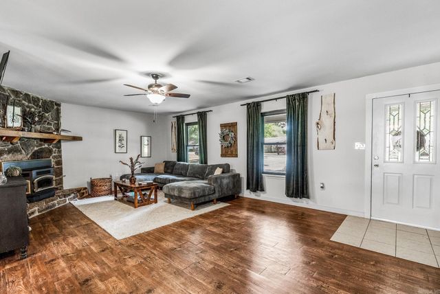 10 Ruth Drive, Conway, AR 72032