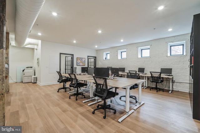 1233 HAMILTON ST, Philadelphia, PA 19123