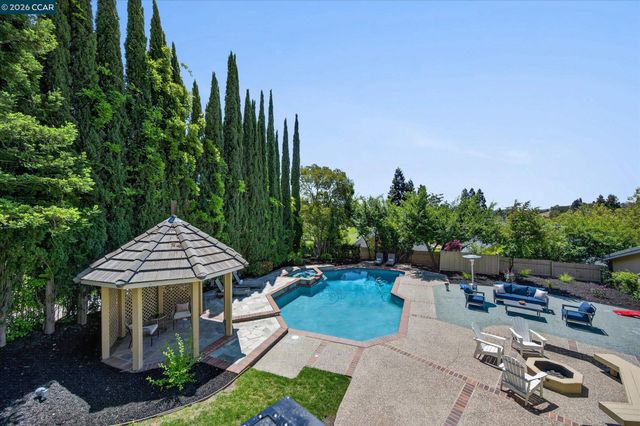 3187 Blackhawk Meadow Dr, Danville, CA 94506
