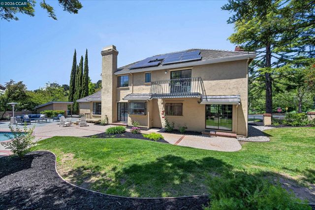 3187 Blackhawk Meadow Dr, Danville, CA 94506